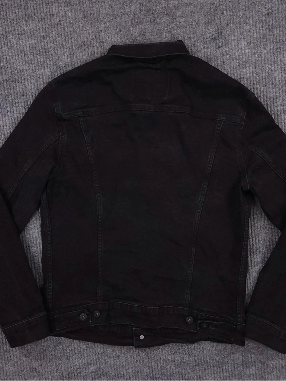 Levi's Black Denim Trucker Jacket - Men's Large - Picture 2 of 9